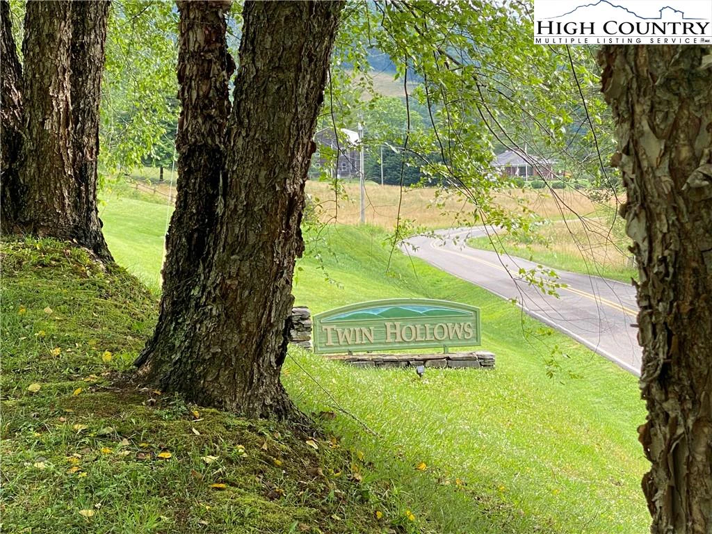 Image number 20 for the current listing