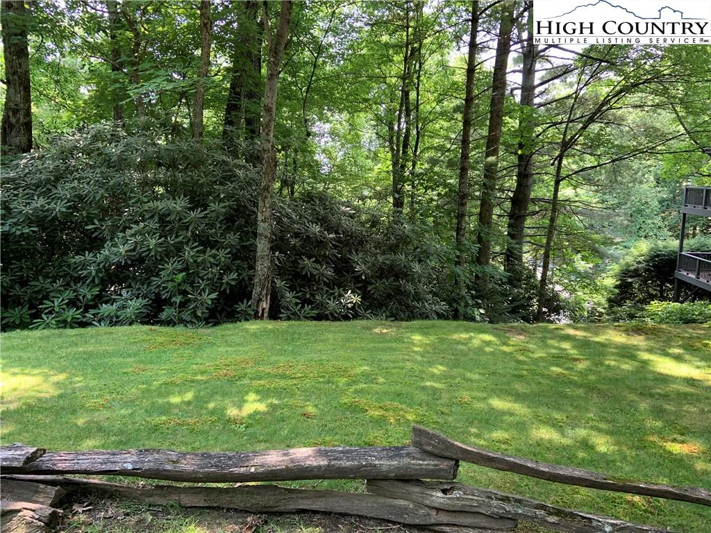 Image number 1 for the current listing