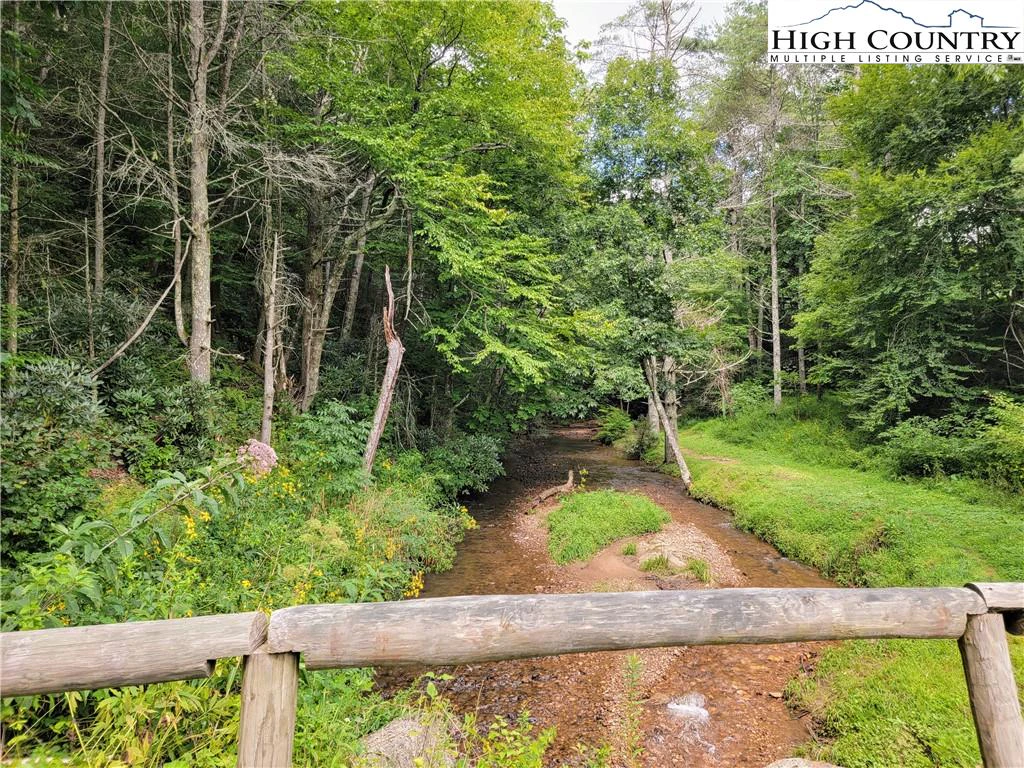 Image number 6 for the current listing