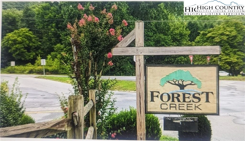 Image number 1 for the current listing