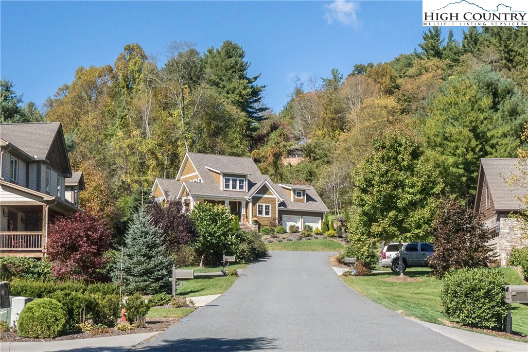 Image number 5 for the current listing