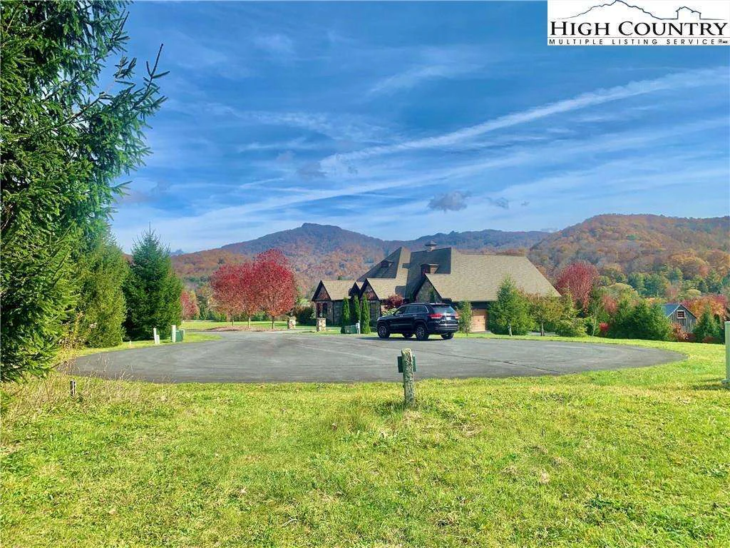 Image number 6 for the current listing