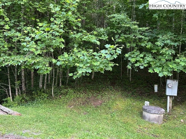Image number 16 for the current listing