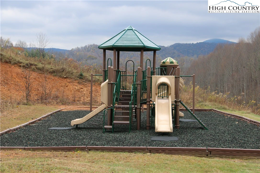 Image number 7 for the current listing