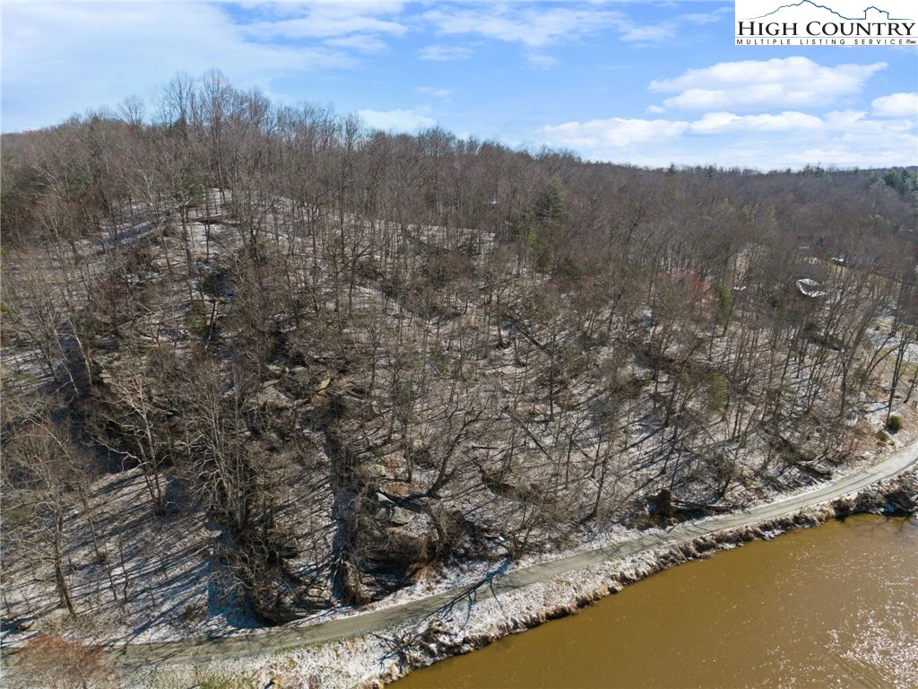 Image number 3 for the current listing