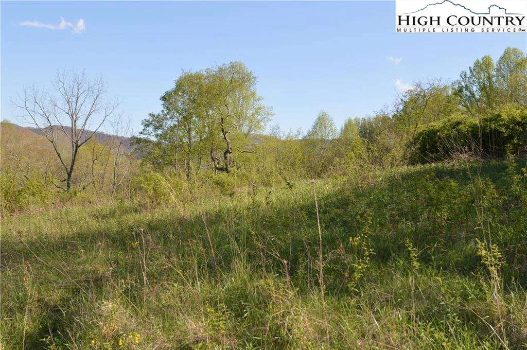 Image number 9 for the current listing