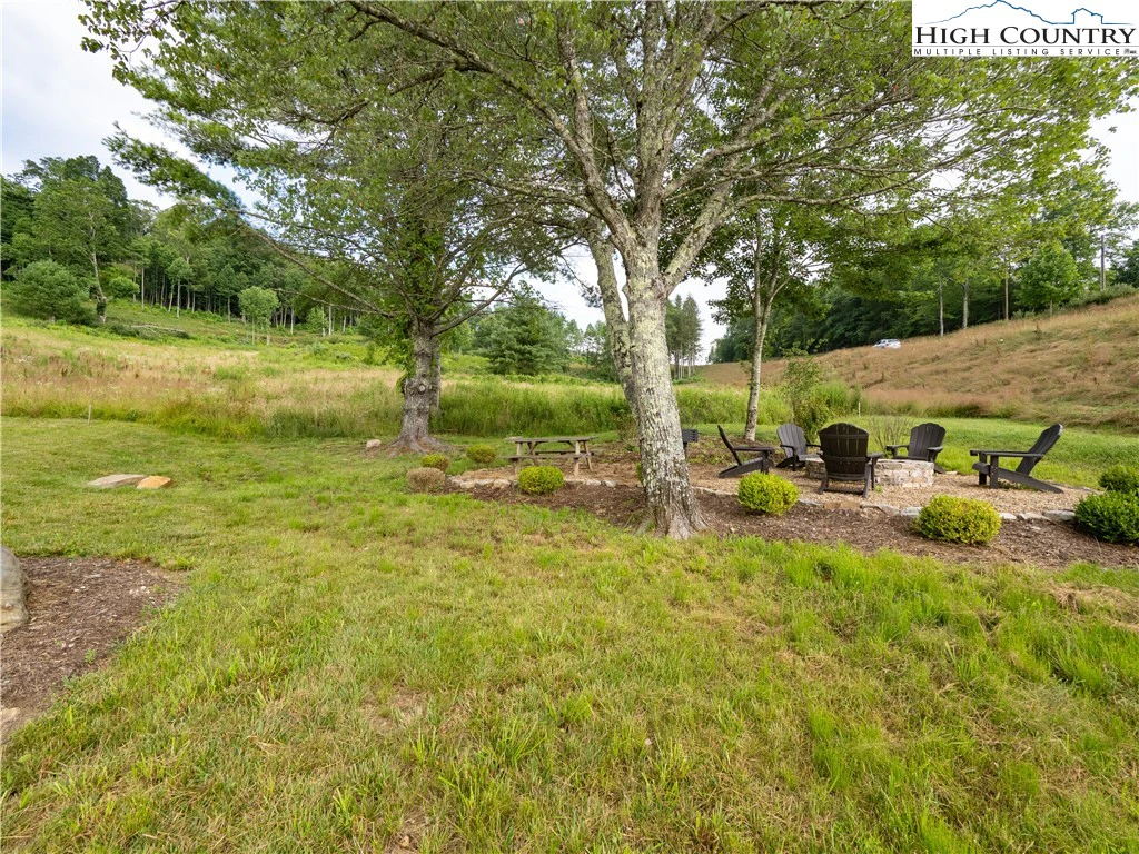 Image number 6 for the current listing