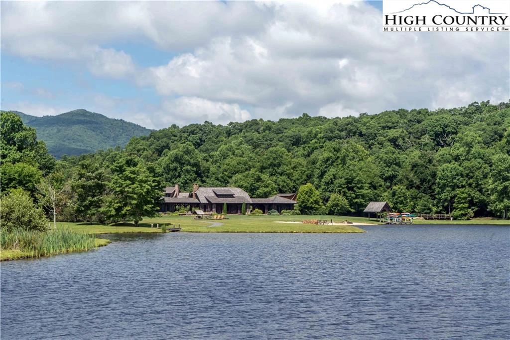 Image number 7 for the current listing
