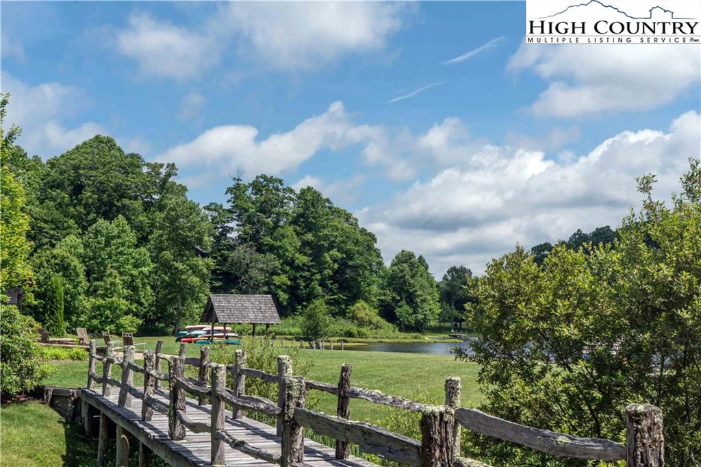 Image number 6 for the current listing