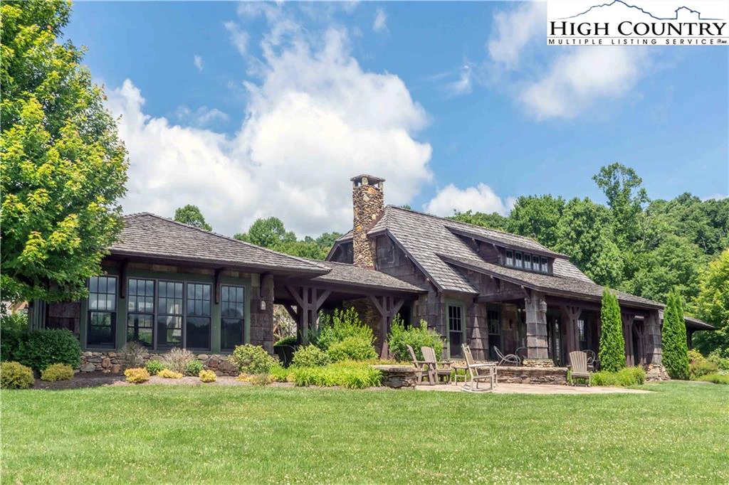 Image number 4 for the current listing