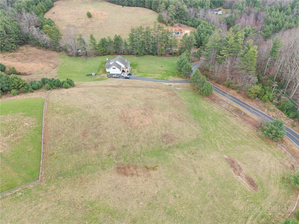 Image number 2 for the current listing