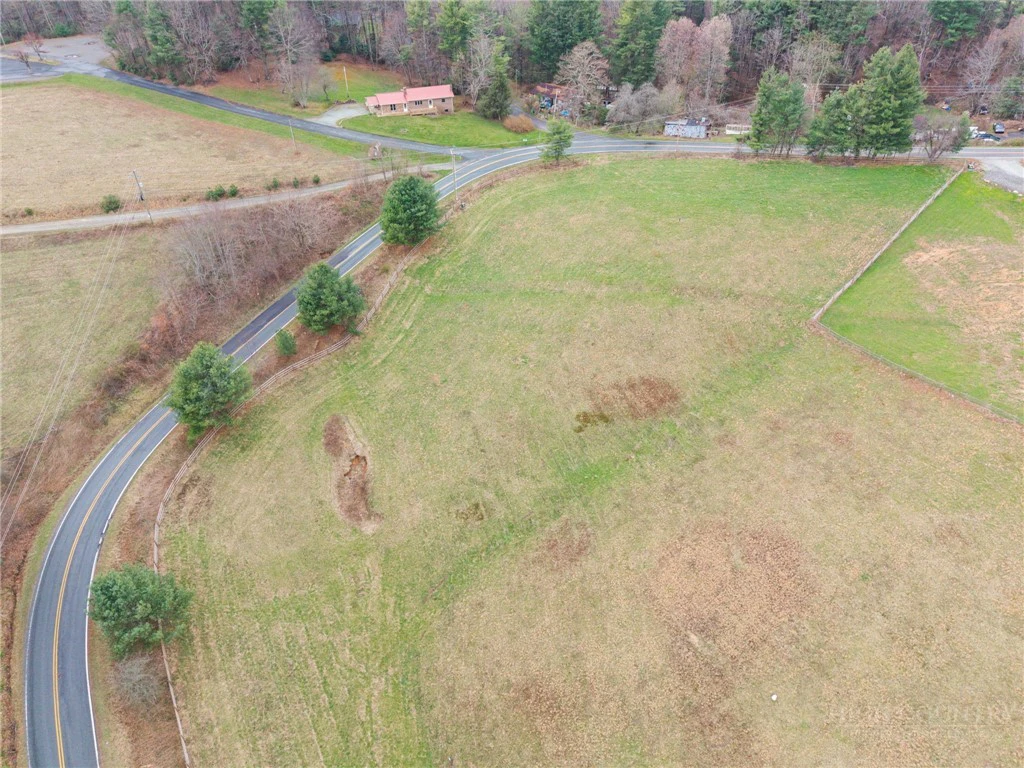 Image number 13 for the current listing