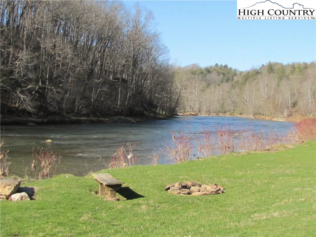 Image number 11 for the current listing