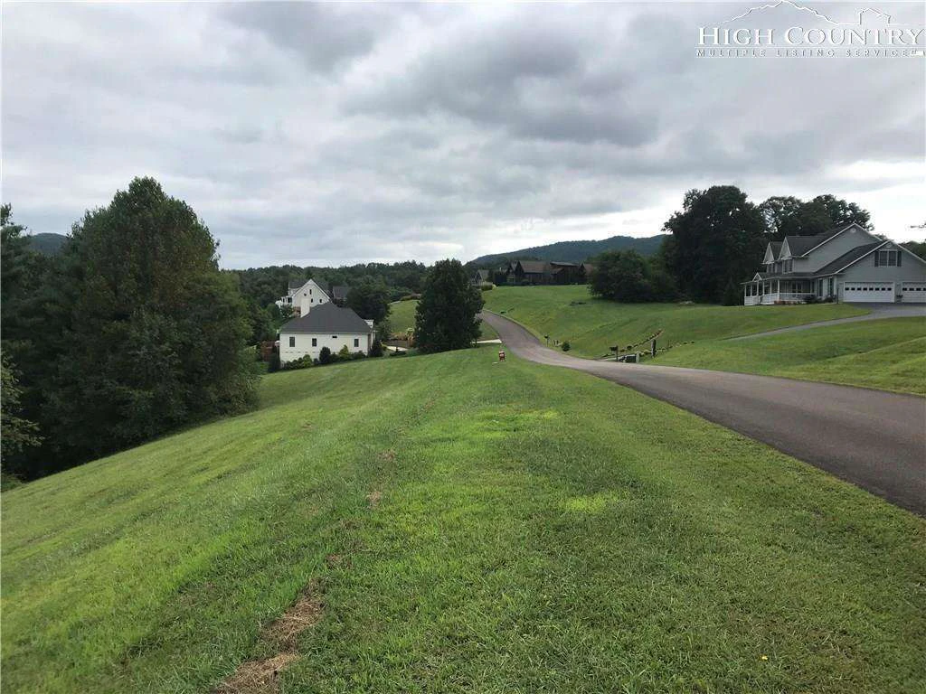 Image number 10 for the current listing
