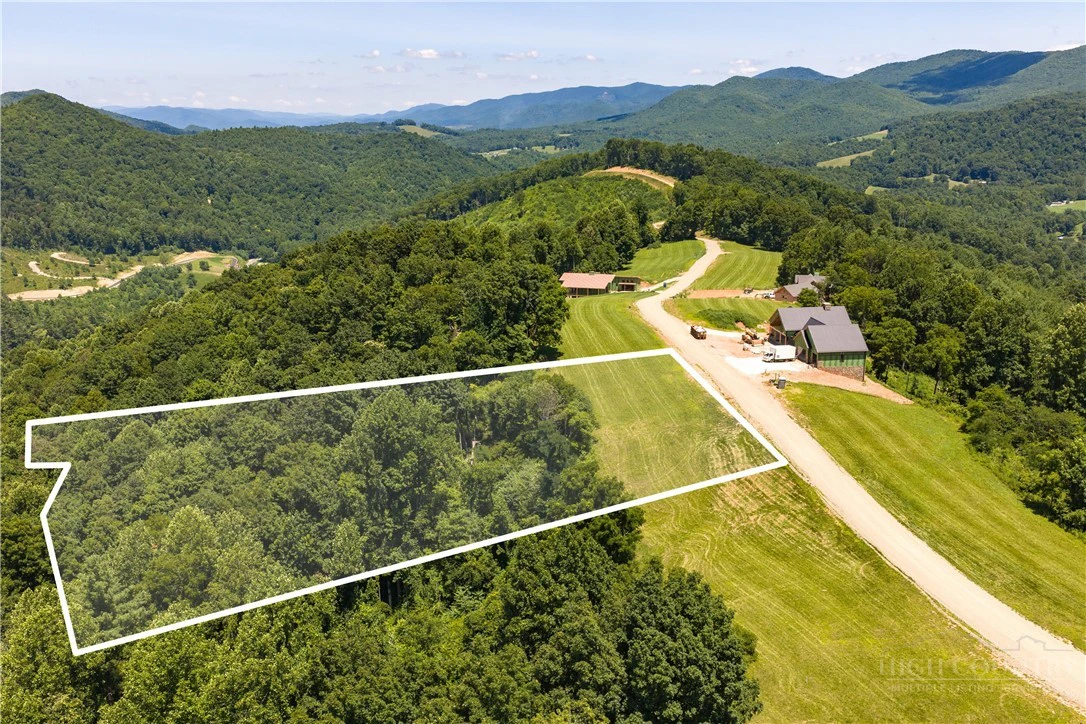 Image number 3 for the current listing