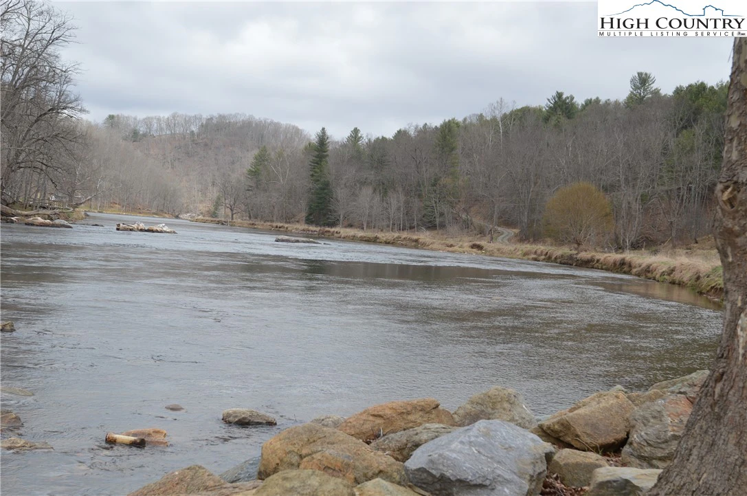 Image number 9 for the current listing