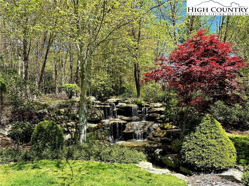 Image number 3 for the current listing