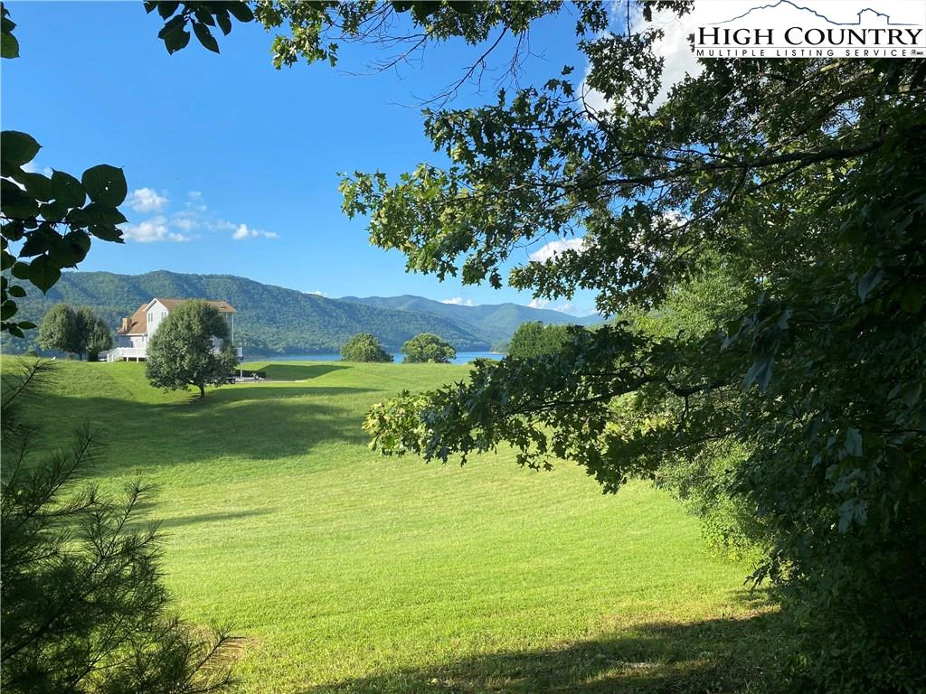 Image number 9 for the current listing