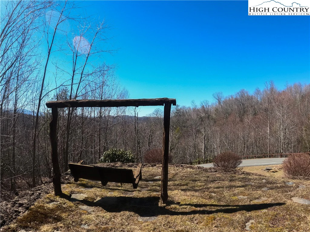 Image number 6 for the current listing