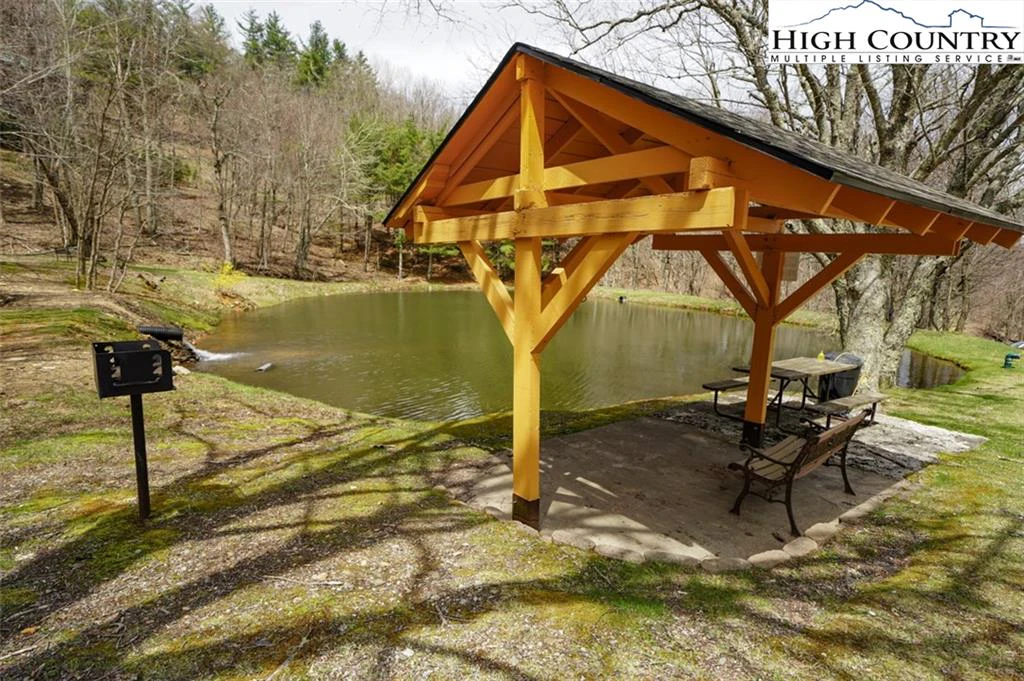Image number 5 for the current listing