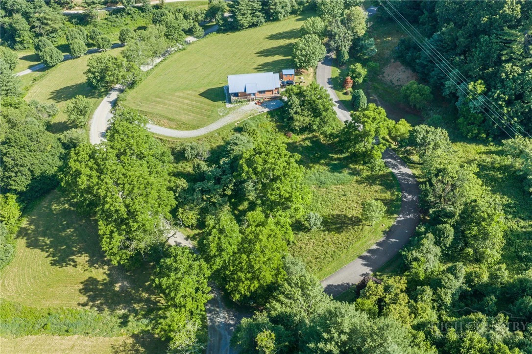 Image number 3 for the current listing
