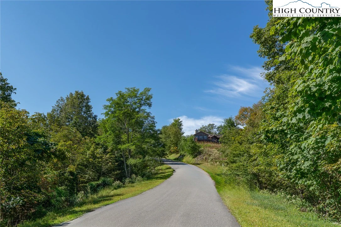 Image number 18 for the current listing