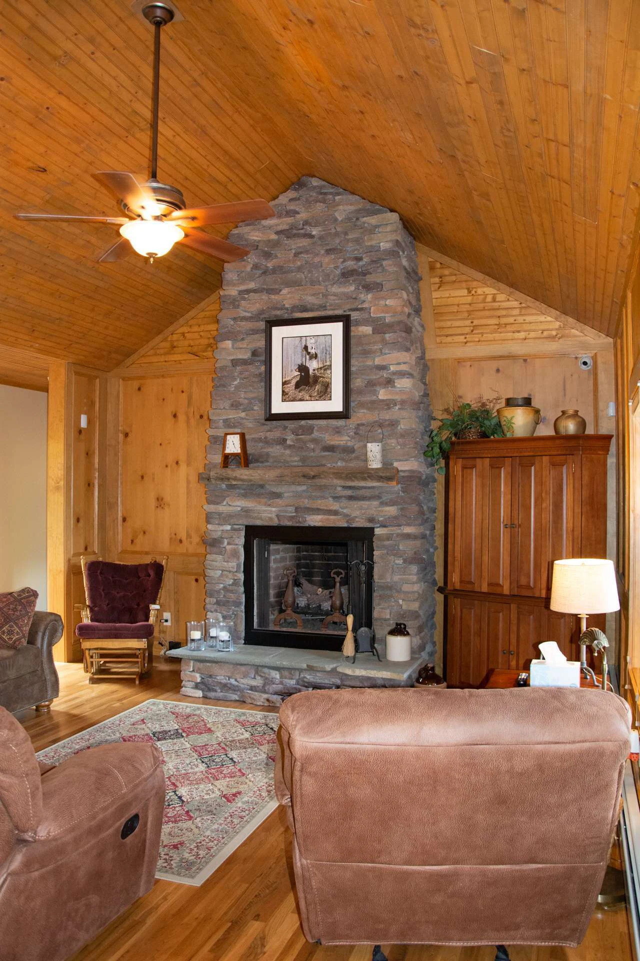 Image number 20 for the current listing