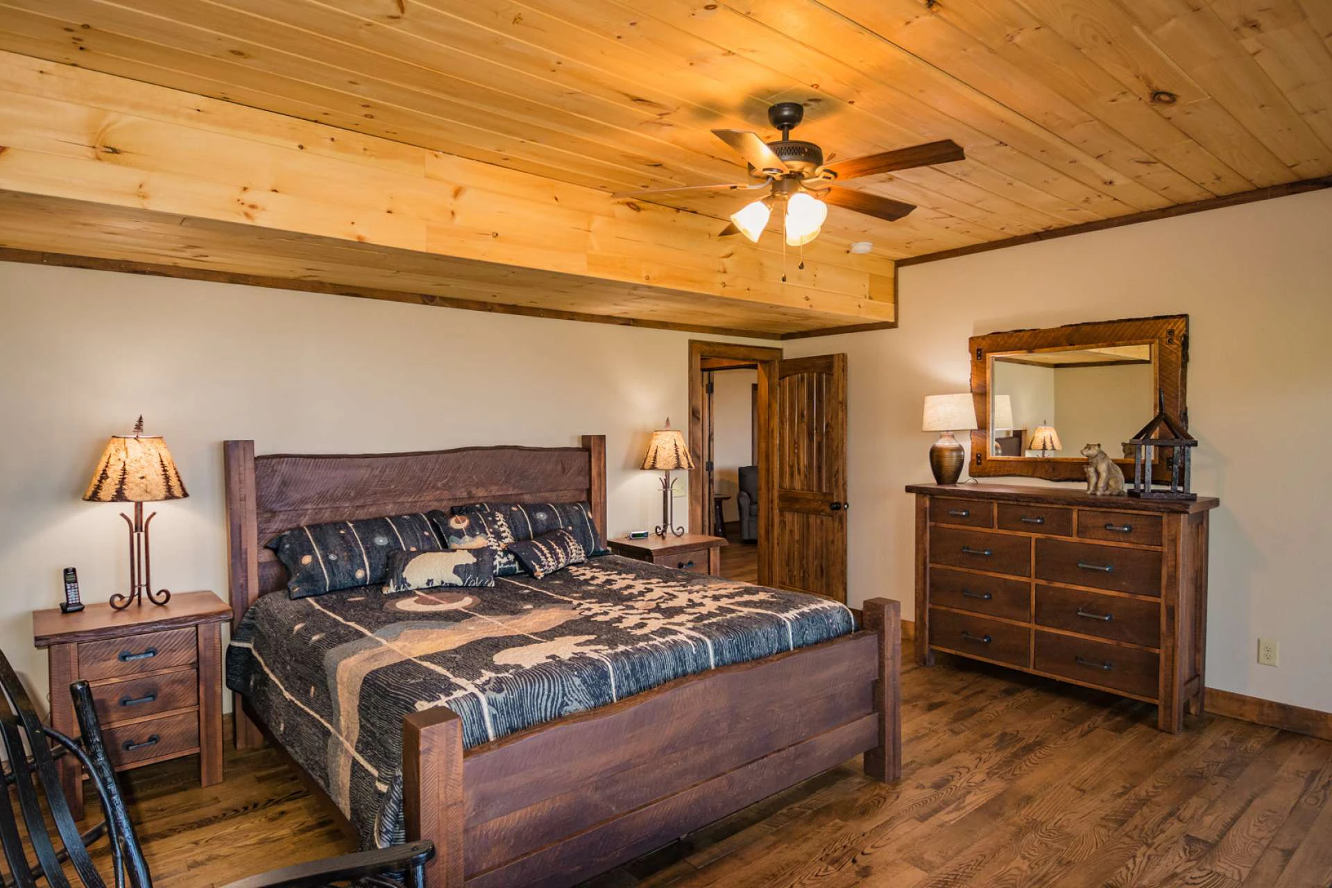 Image number 9 for the current listing