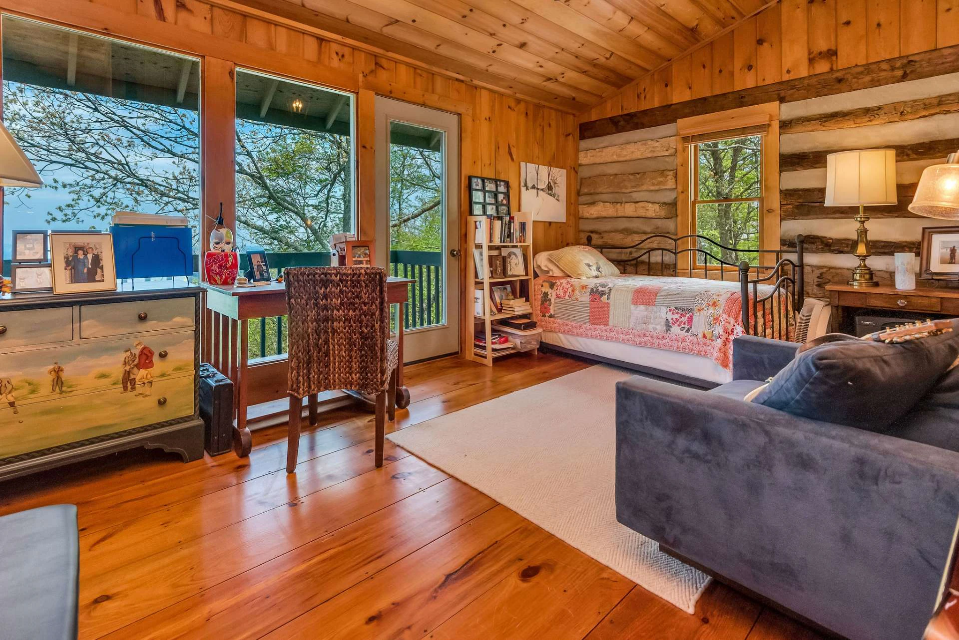 Image number 12 for the current listing