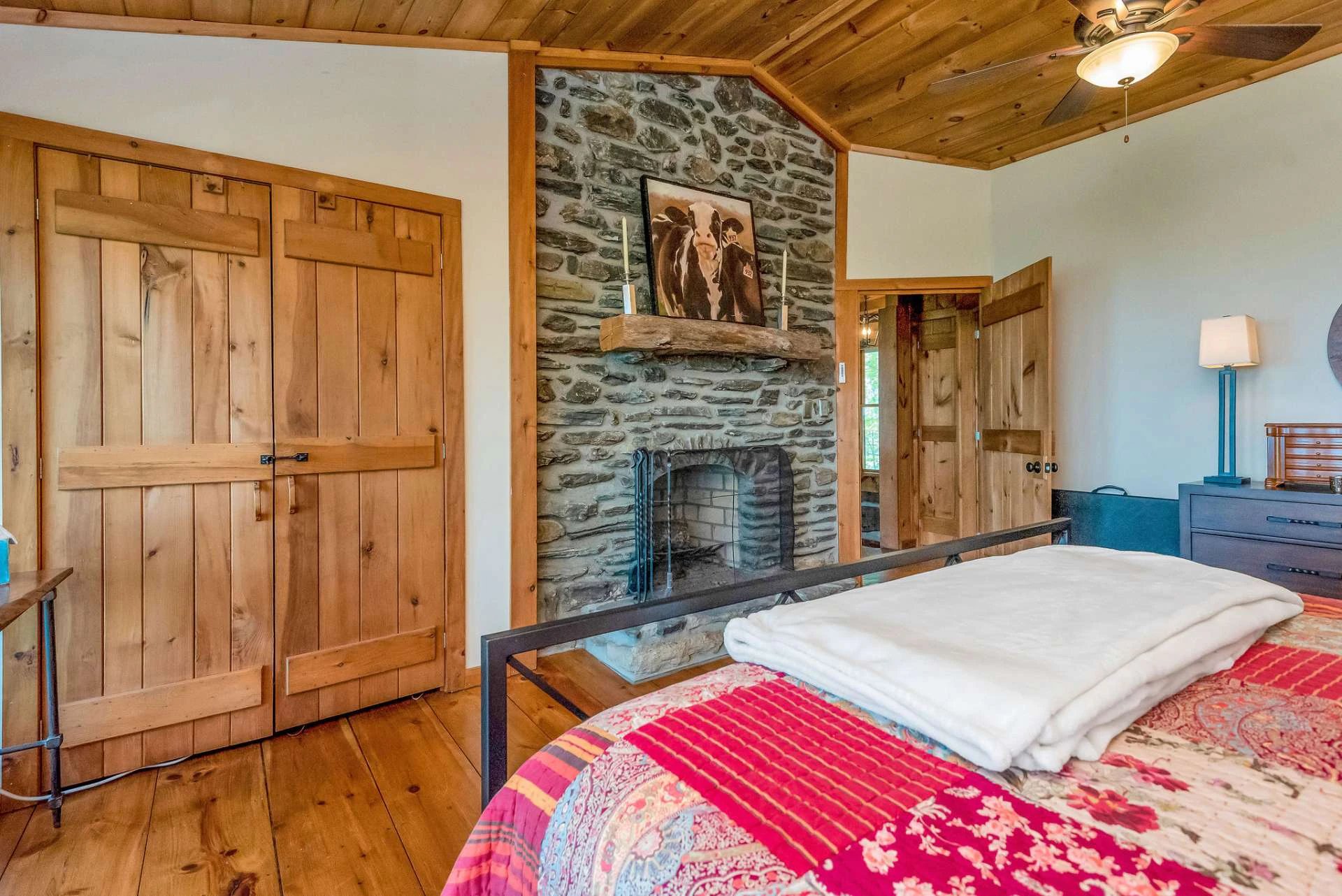 Image number 6 for the current listing