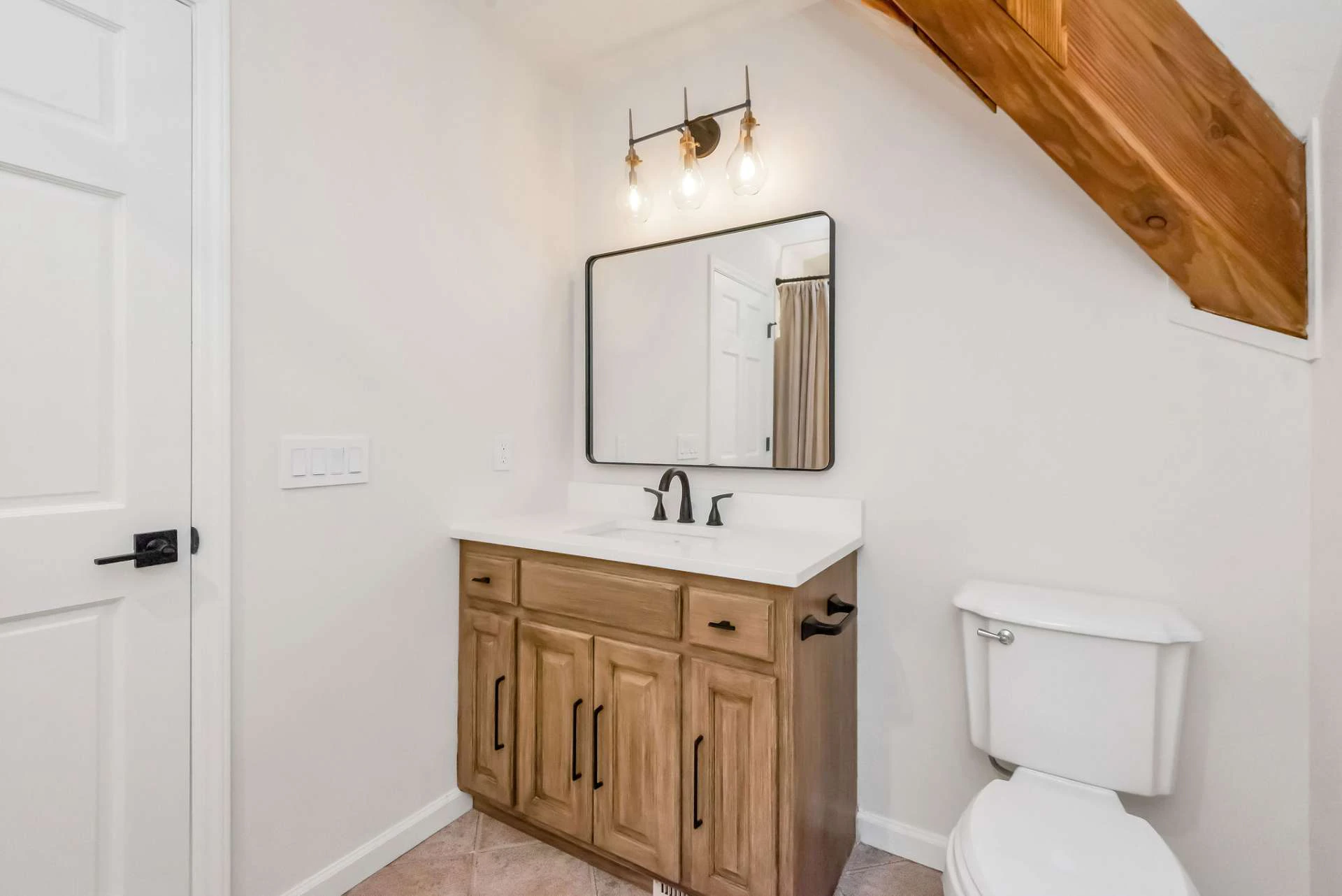 Image number 5 for the current listing