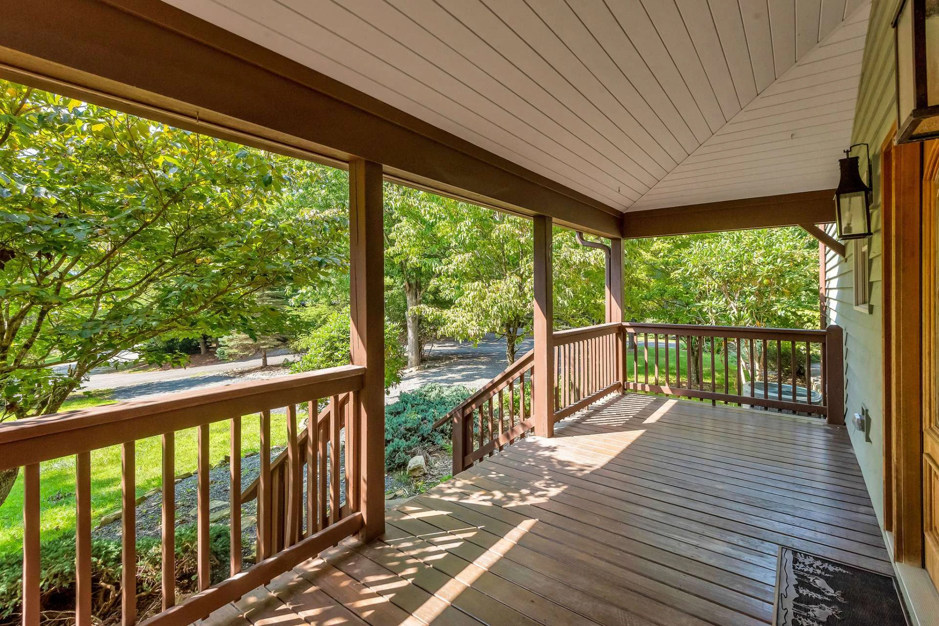 Image number 12 for the current listing