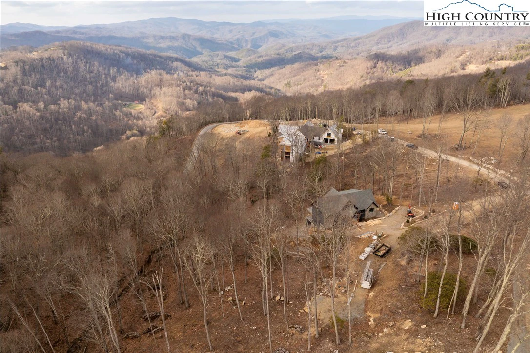 Image number 6 for the current listing