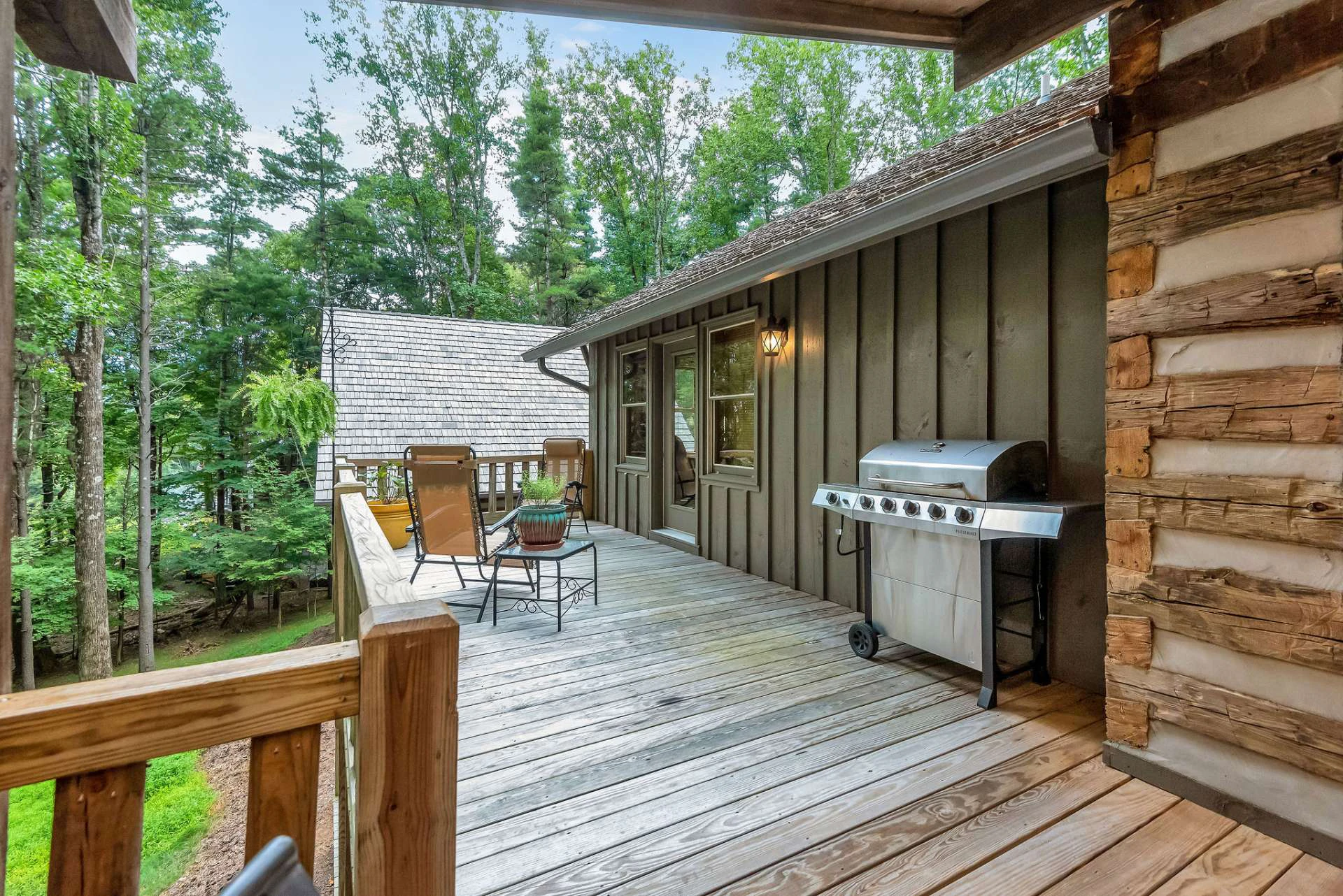 Image number 2 for the current listing