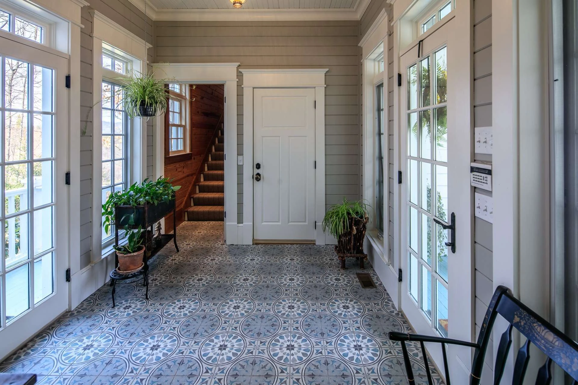 Image number 3 for the current listing