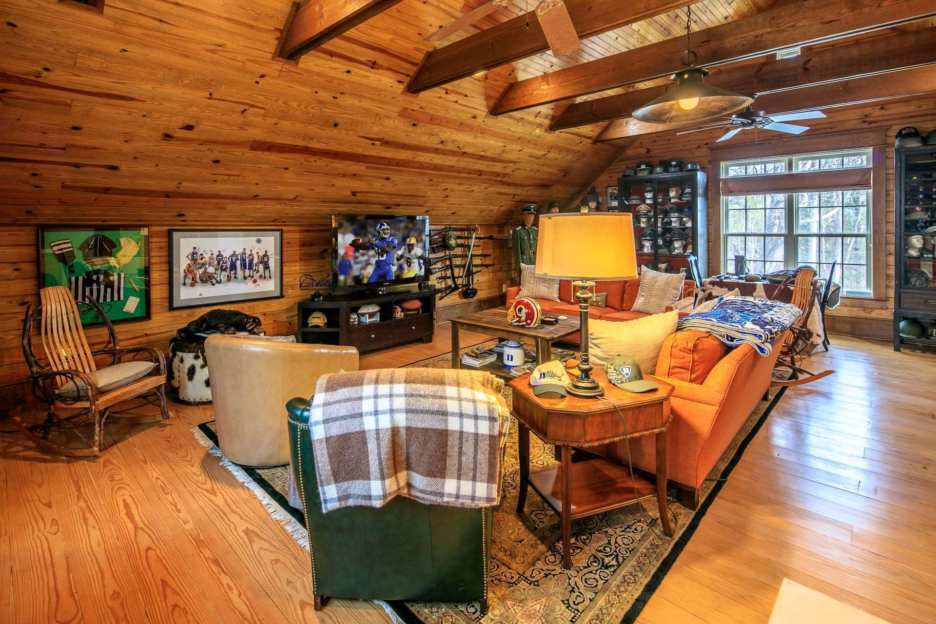 Image number 4 for the current listing