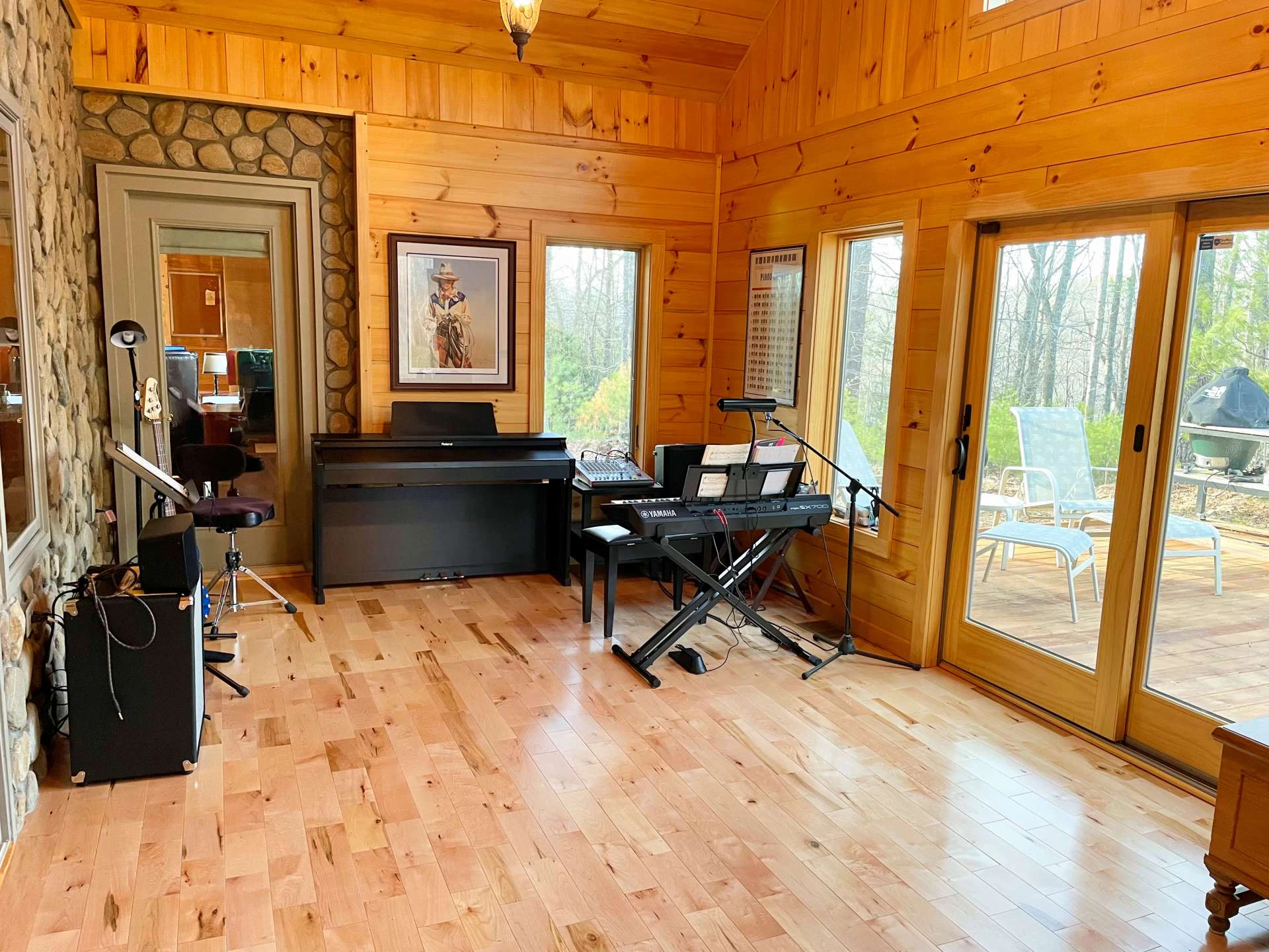 Image number 11 for the current listing