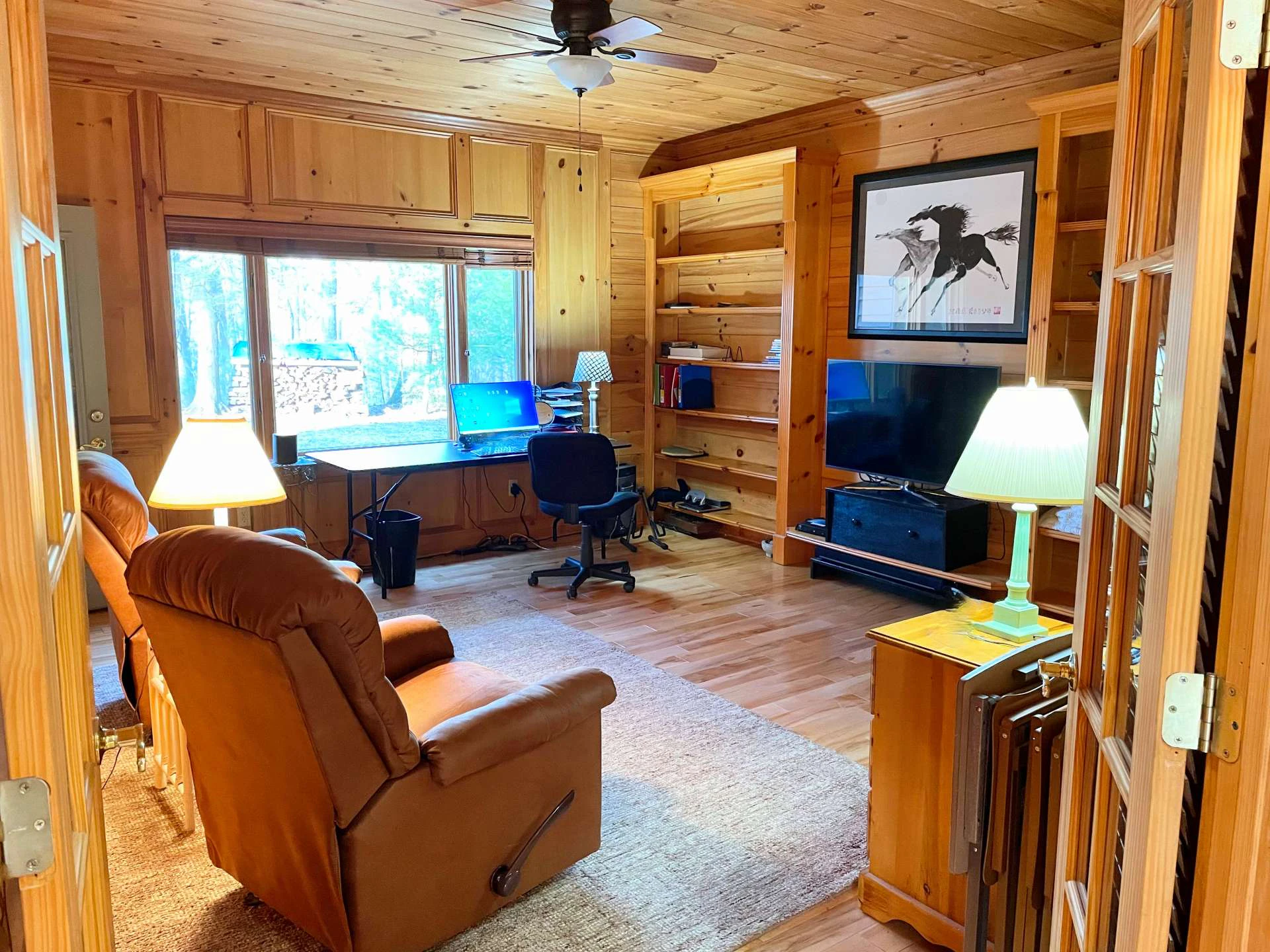Image number 3 for the current listing