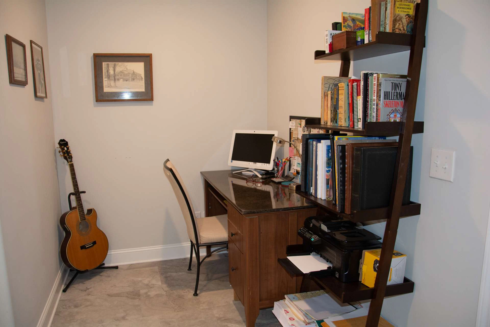 Image number 2 for the current listing
