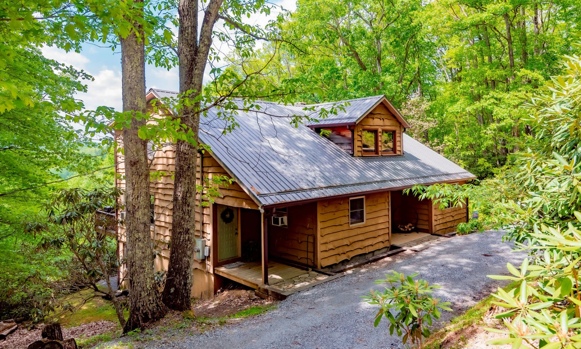 Image number 1 for the current listing