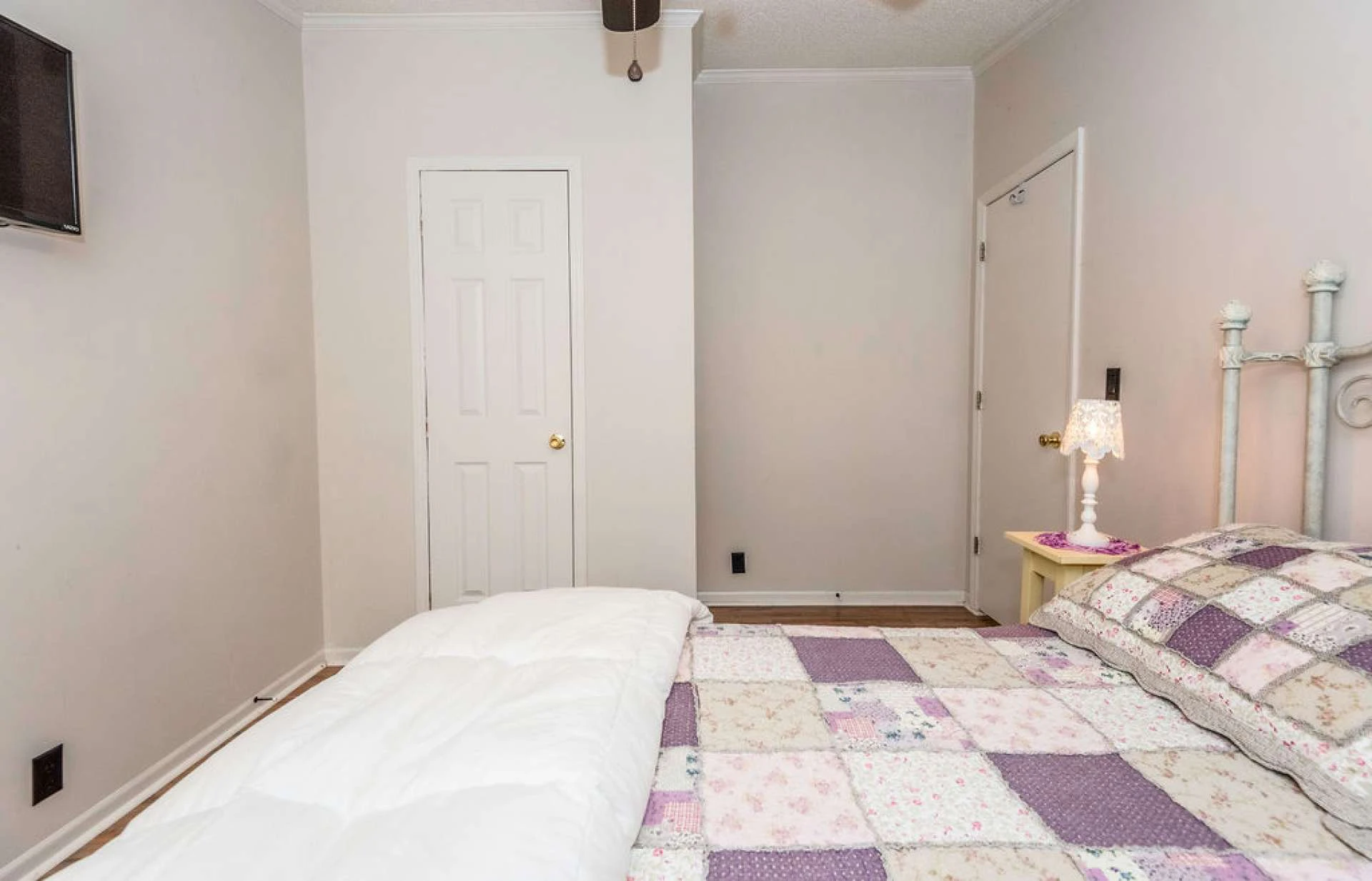 Image number 6 for the current listing