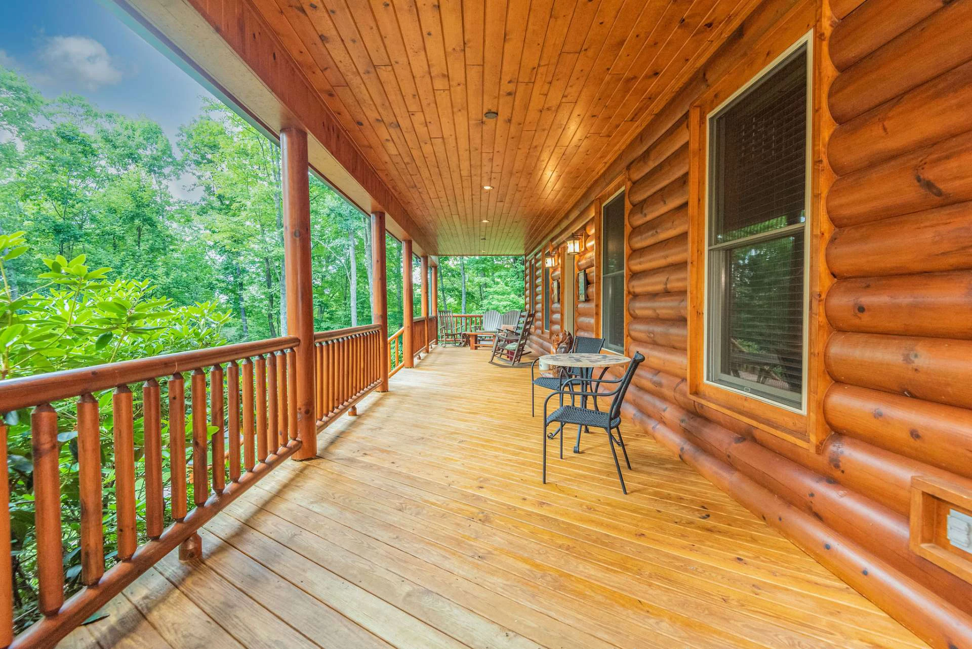 Image number 19 for the current listing
