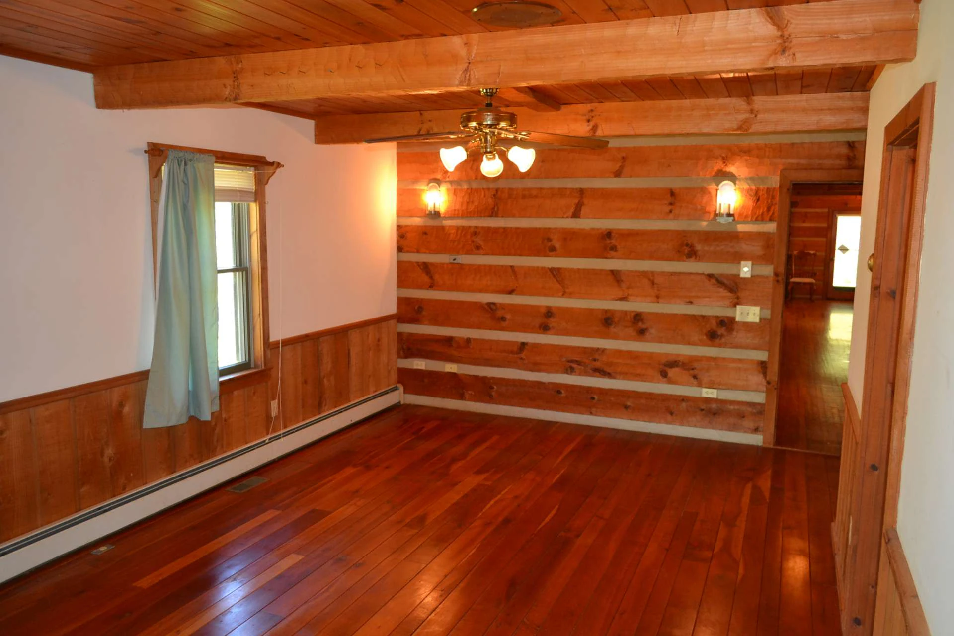 Image number 13 for the current listing