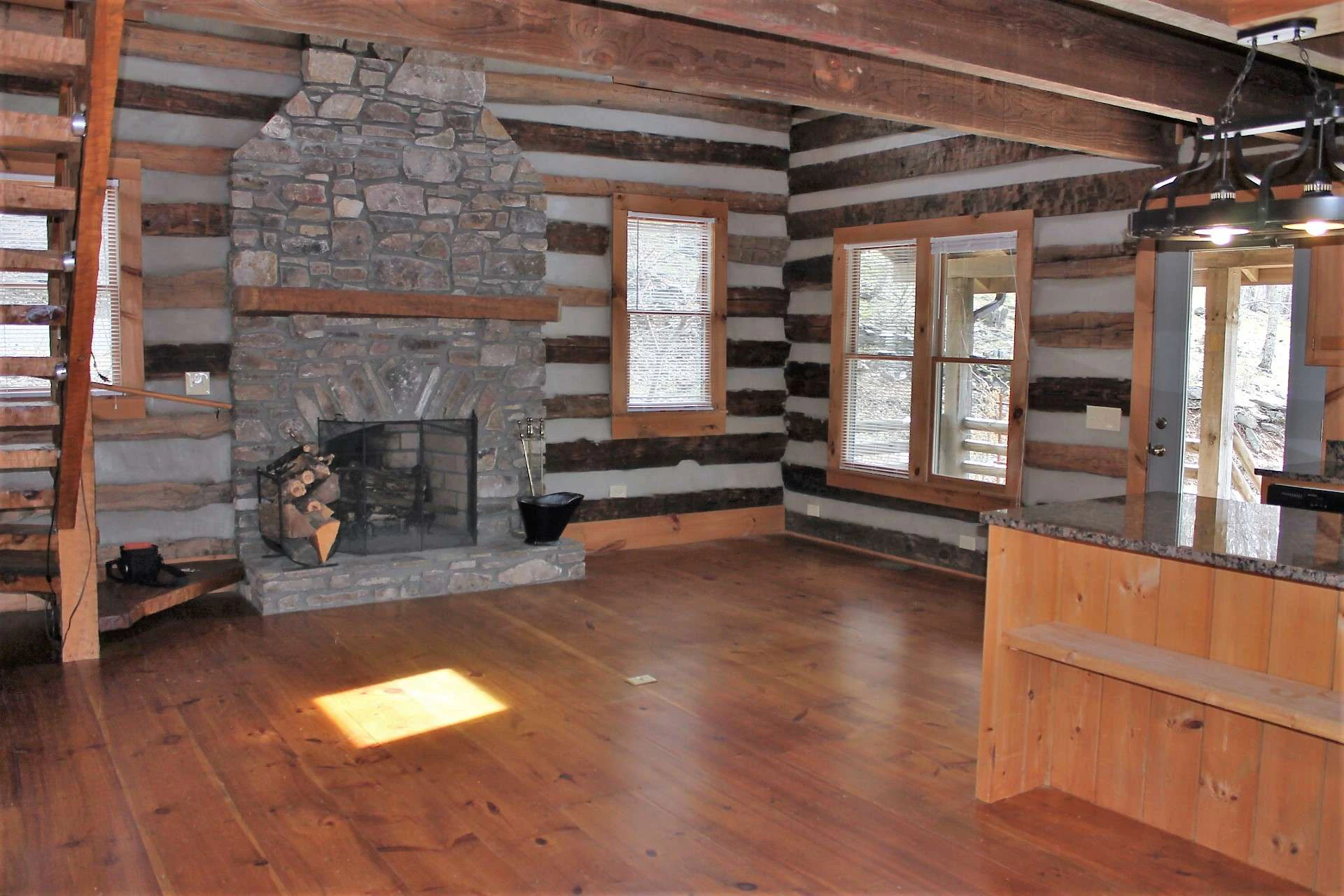Image number 21 for the current listing