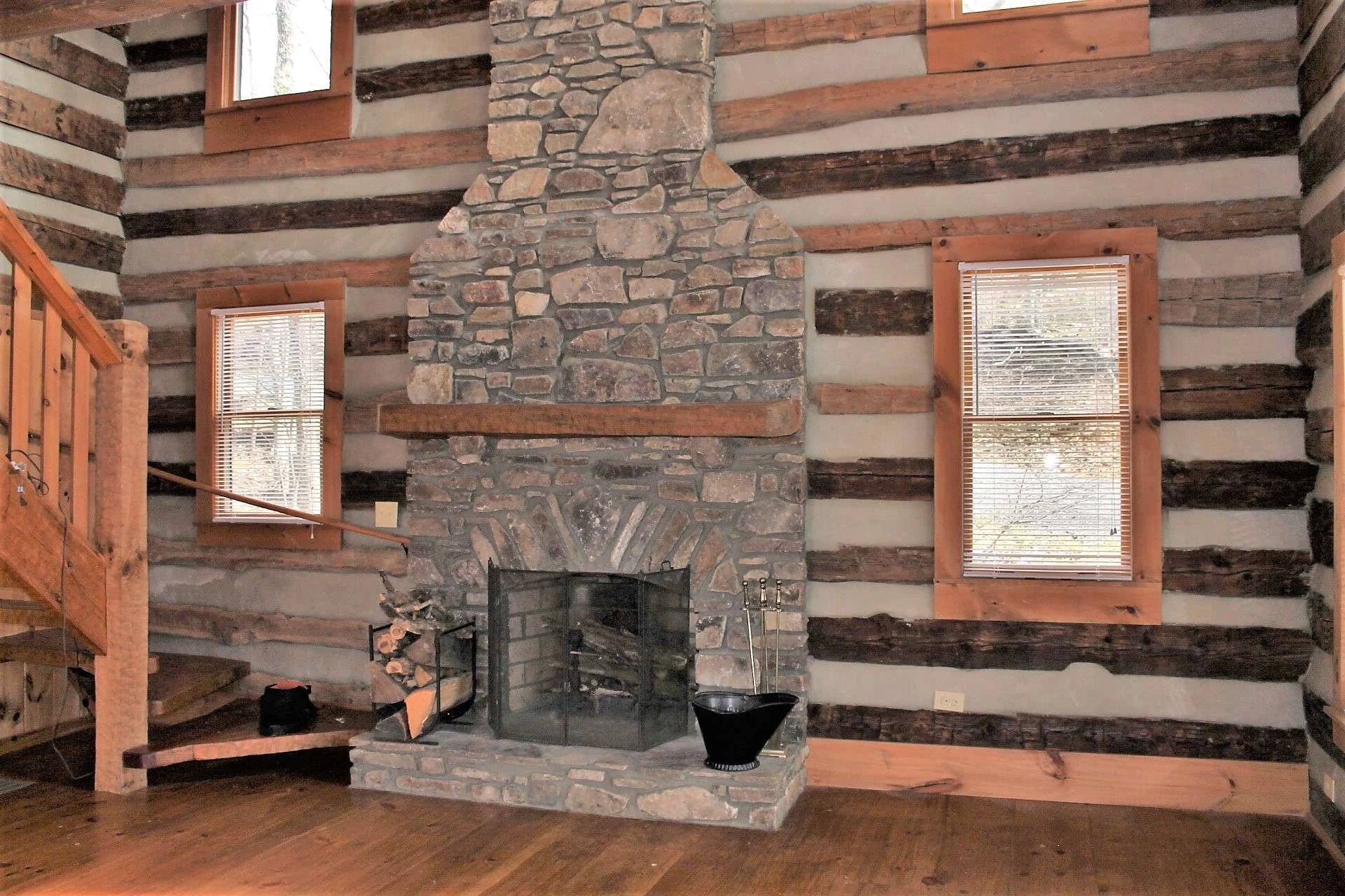 Image number 20 for the current listing
