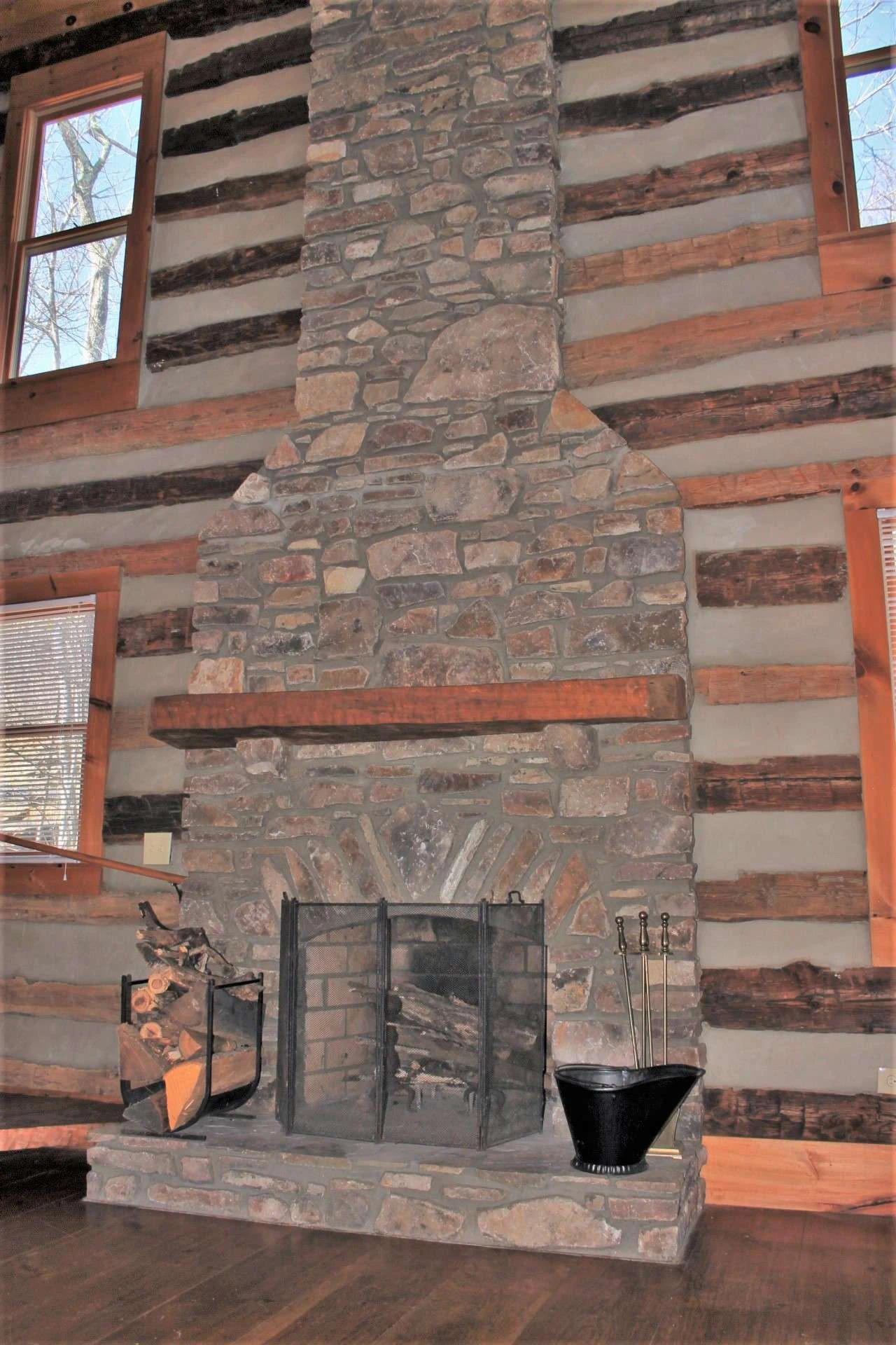 Image number 5 for the current listing