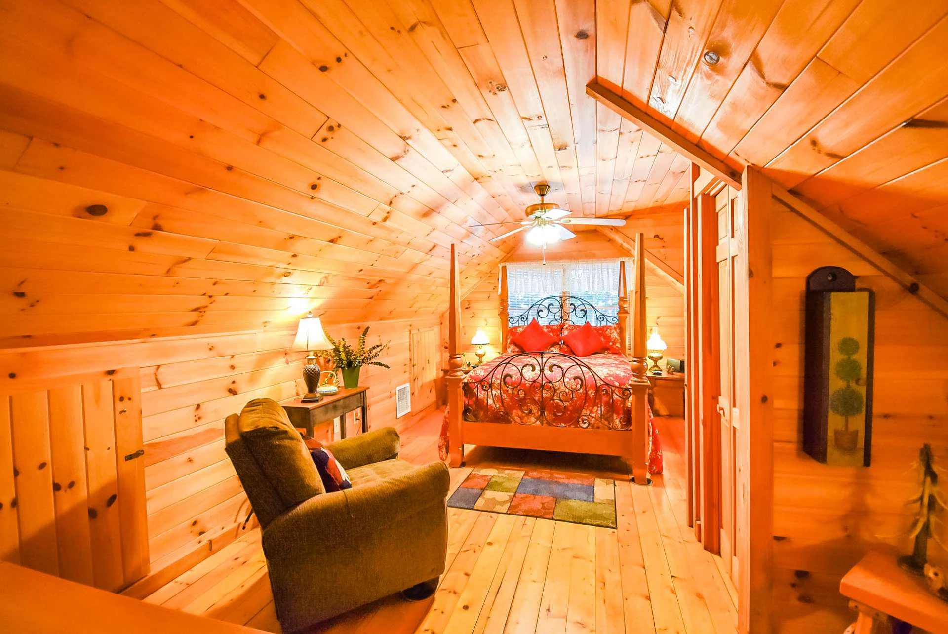 Image number 14 for the current listing