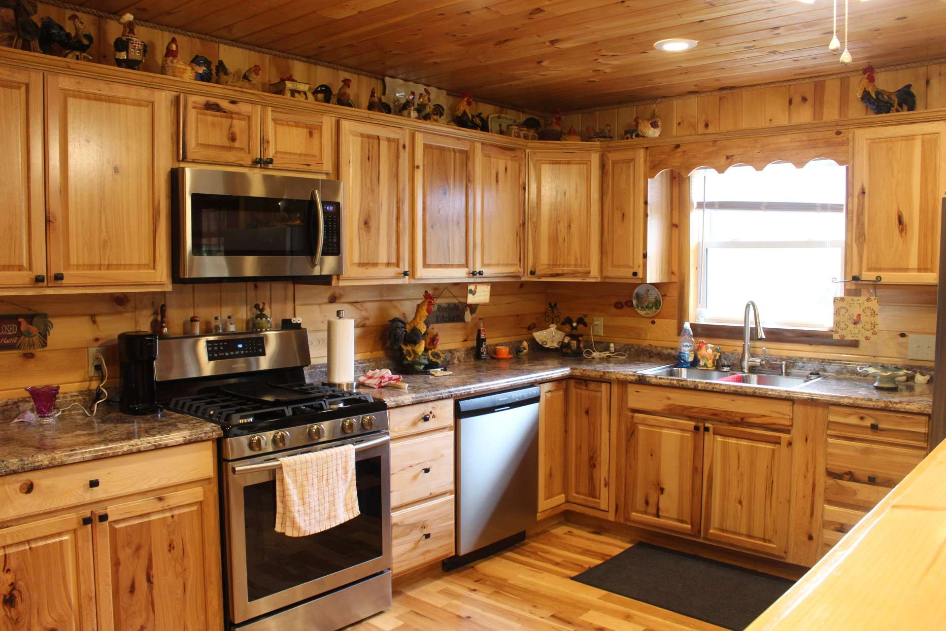 Image number 7 for the current listing