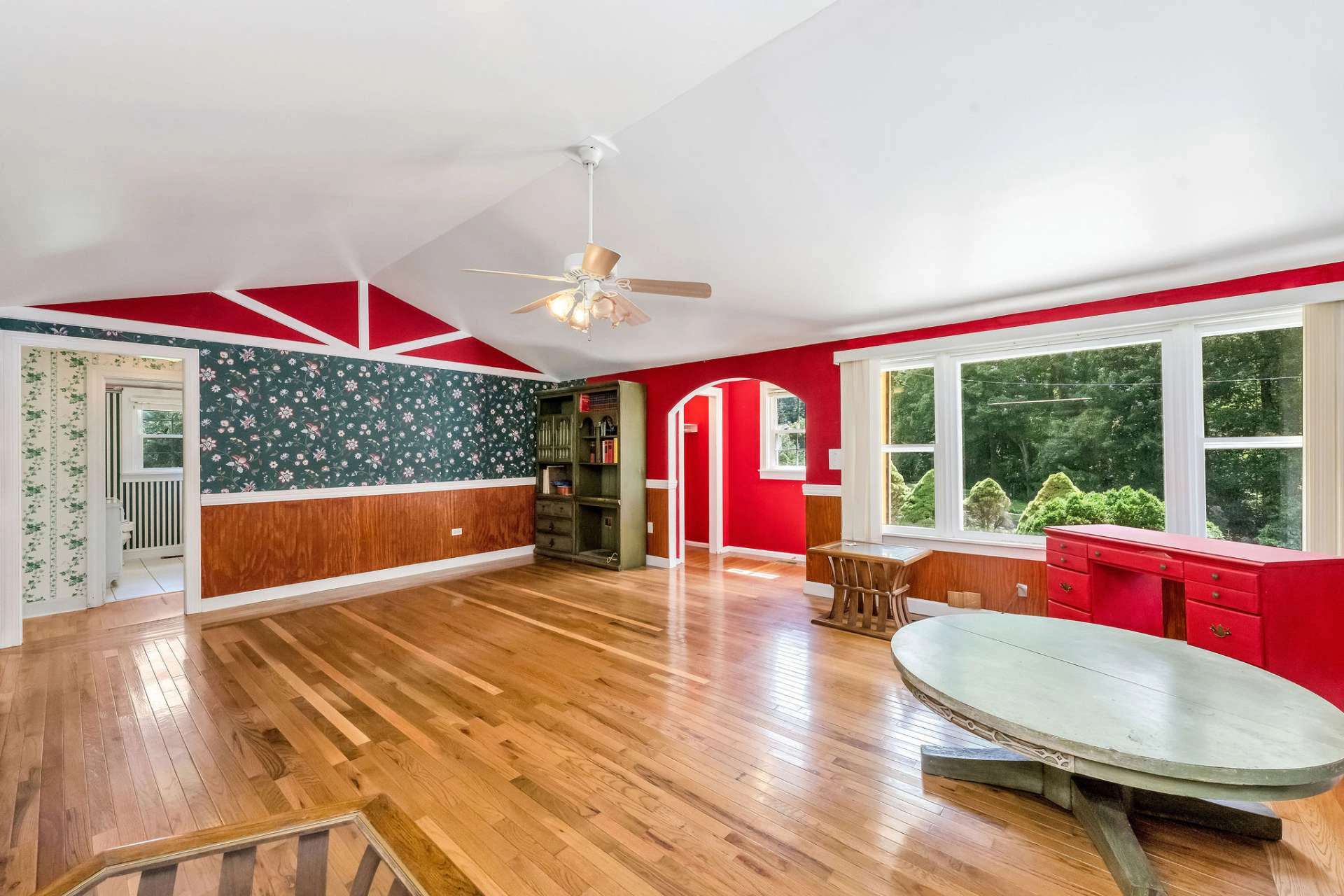 Image number 8 for the current listing