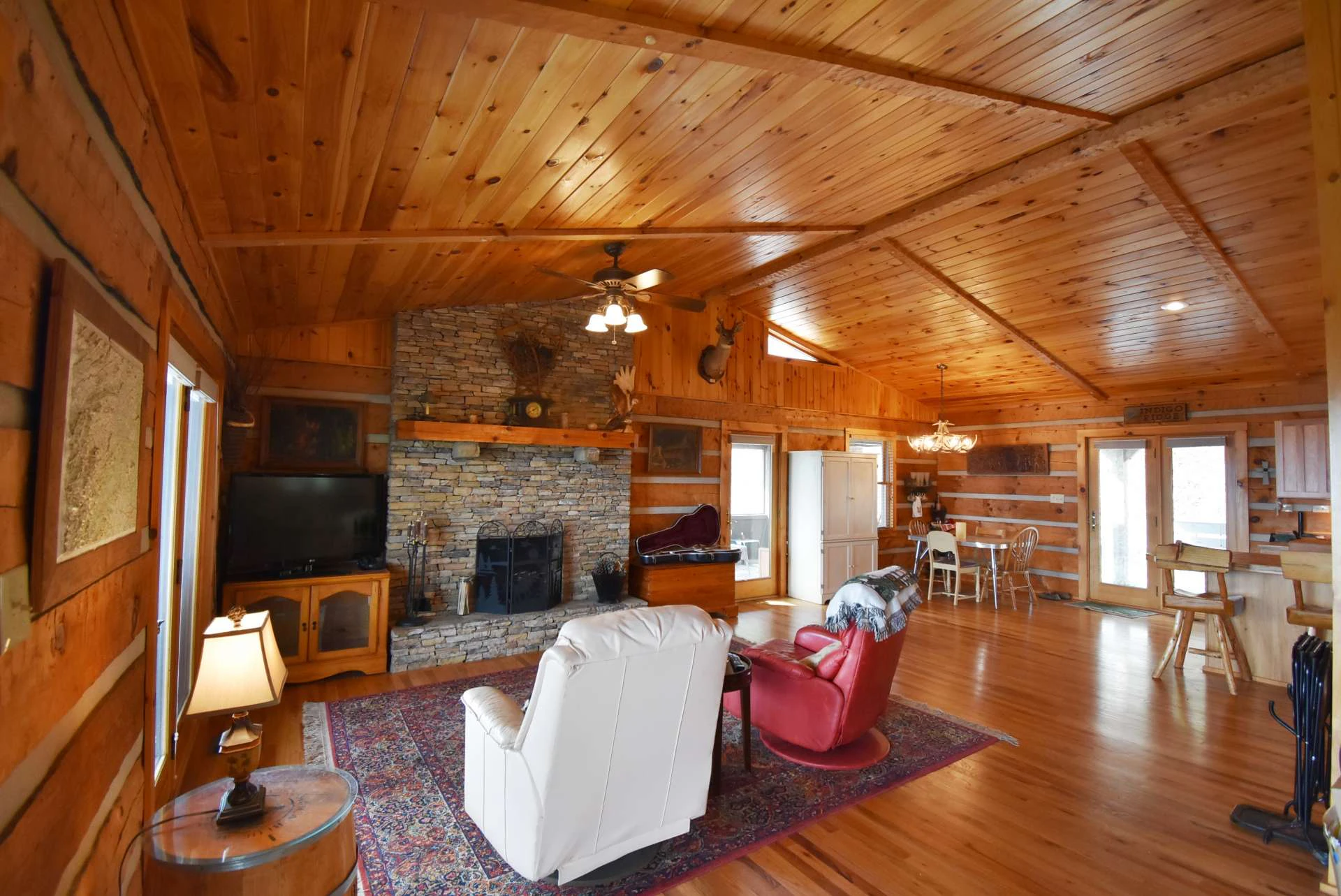 Image number 23 for the current listing